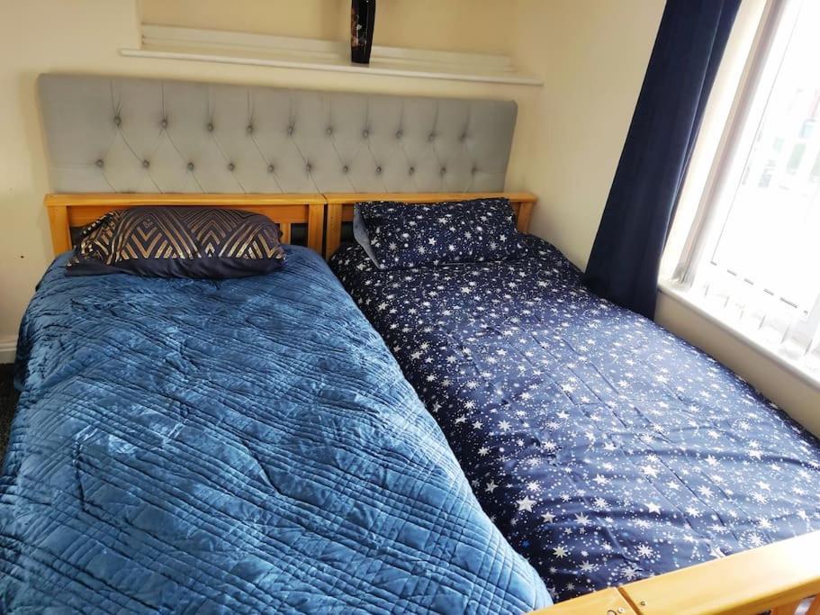 Cheerful 2-Bedroom Home With Off Street Parking بلاكبول المظهر الخارجي الصورة