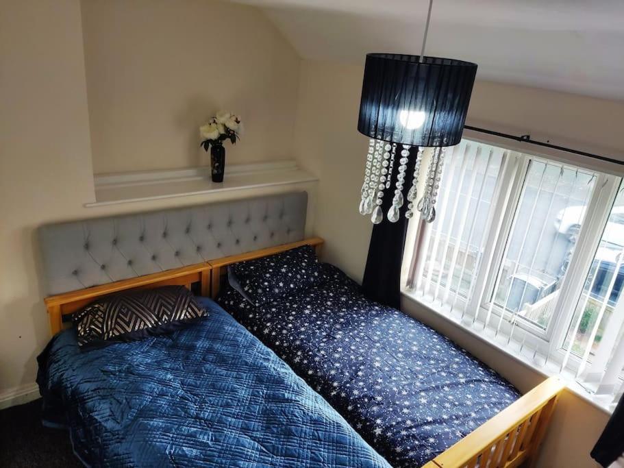Cheerful 2-Bedroom Home With Off Street Parking بلاكبول المظهر الخارجي الصورة